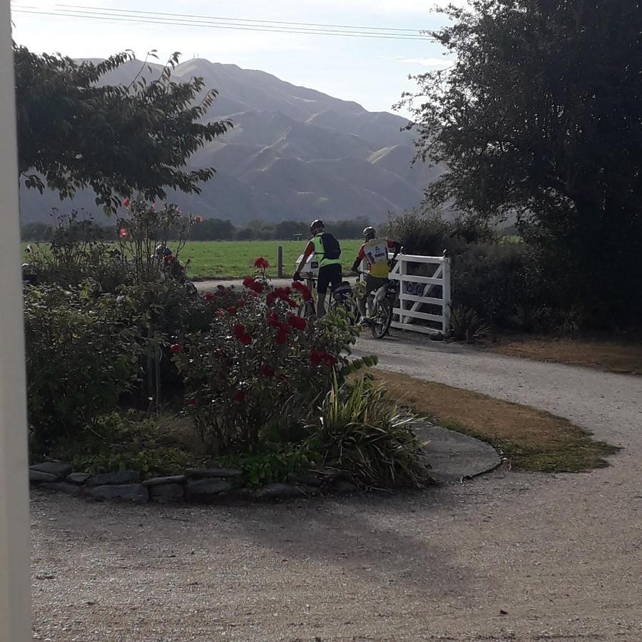Western House B&B Kurow Bagian luar foto